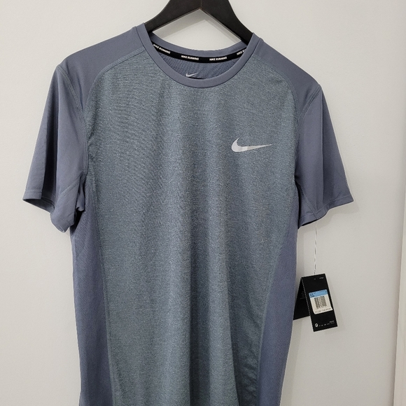 Nike dry fit - Picture 1 of 2